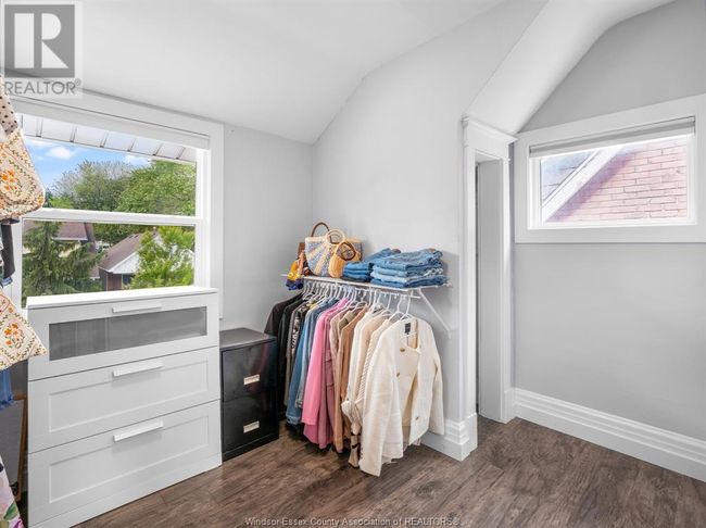1454 Moy Ave, House other with 5 bedrooms, 2 bathrooms and null parking in Windsor ON | Image 20
