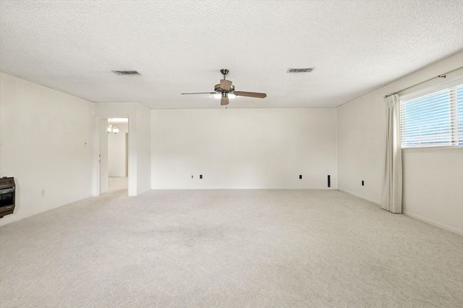 100 Hillcrest St, House other with 3 bedrooms, 2 bathrooms and null parking in Sanger TX | Image 9