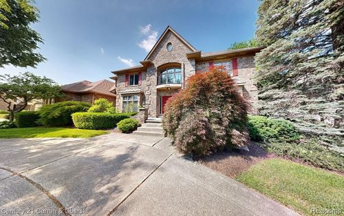 29918 Kenloch Dr, Farmington Hills, MI, 48331-1960 | Card Image