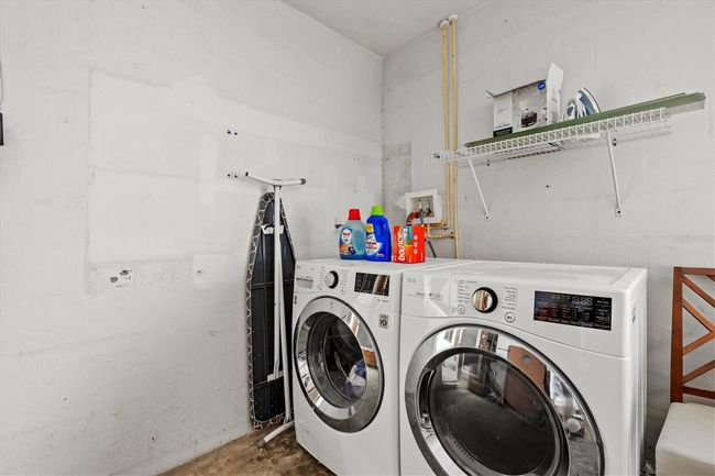 2473 Davis Blvd, House other with 3 bedrooms, 2 bathrooms and null parking in Sarasota FL | Image 53