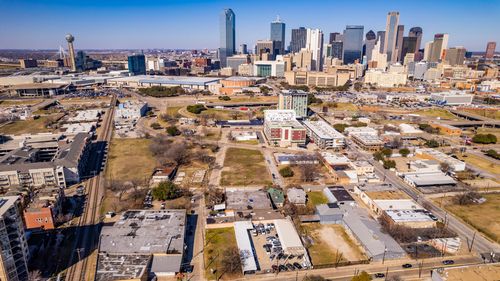 1204 Powhattan St, Dallas, TX, 75215-1050 | Card Image