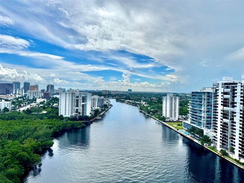 apt-15d-2800 E Sunrise Blvd, Fort Lauderdale, FL, 33304-3306 | Card Image