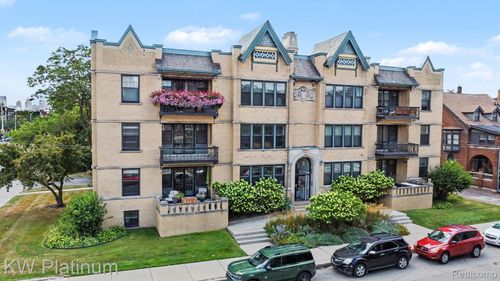 615 W Hancock Street, Detroit, MI, 48201 | Card Image