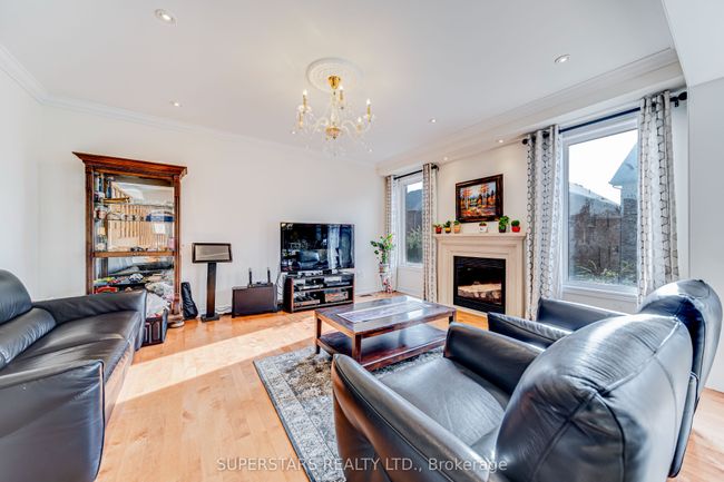 65 Busch Ave, House other with 6 bedrooms, 4 bathrooms and 2 parking in Markham ON | Image 12