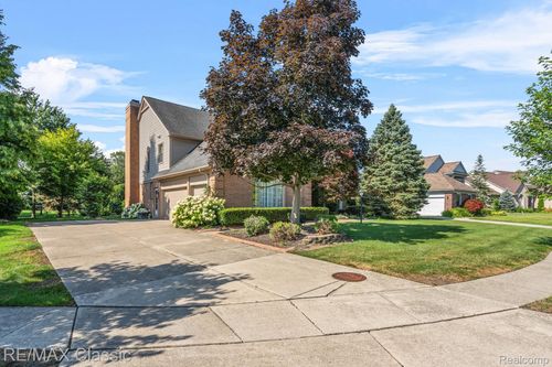 45450 Fountain View Drive, Canton Charter Township, MI, 48188 | Card Image