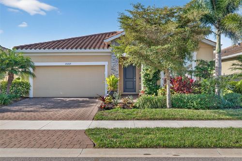20309 Minuet Pl, Venice, FL, 34293-1585 | Card Image