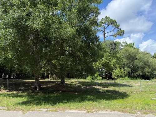 1055 Cypress St, Apalachicola, FL, 32320-1288 | Card Image
