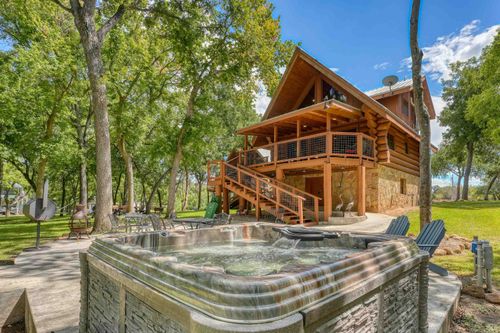 605 Log Country Cv, Burnet, TX, 78611-5832 | Card Image