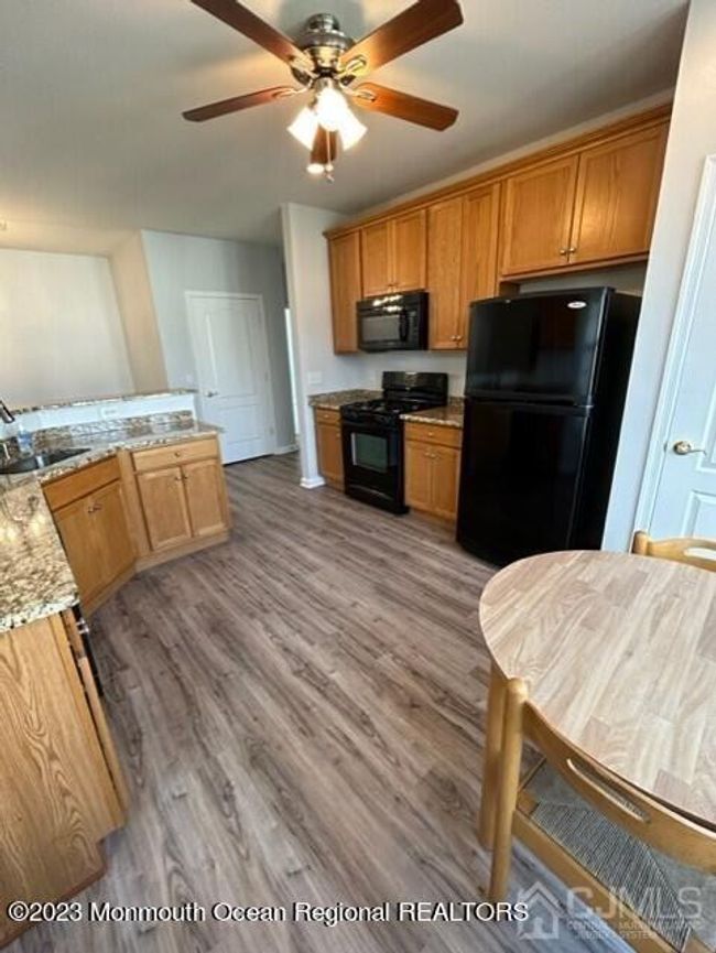 49 Azalea Dr, Townhouse with 2 bedrooms, 2 bathrooms and null parking in Old Bridge NJ | Image 9