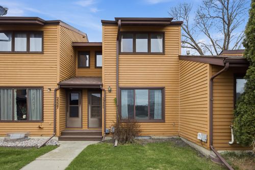 2229 4th Ave S, Moorhead, MN, 56560-3207 | Card Image