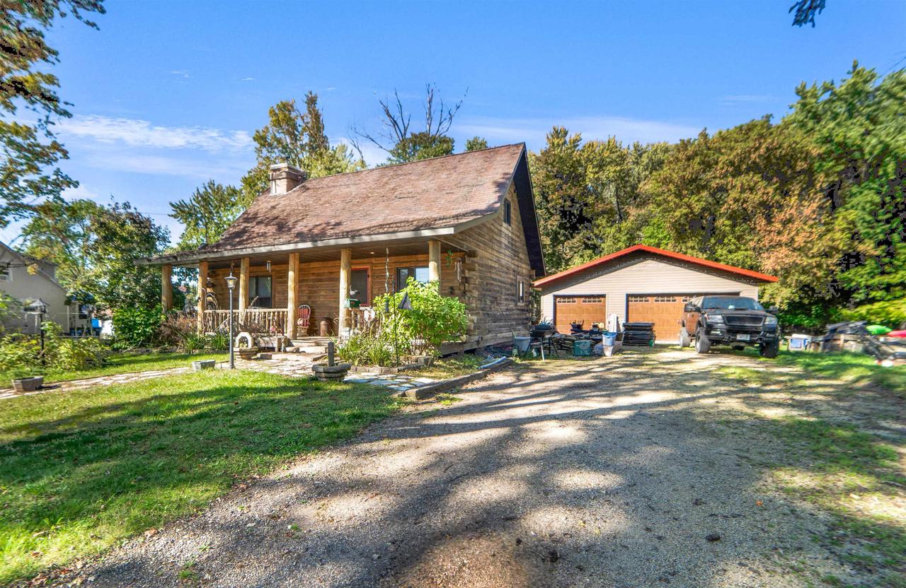 Elm St, Clintonville, WI 54929