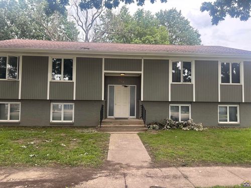 112 N 2nd St, Osage City, KS, 66523-1080 | Card Image