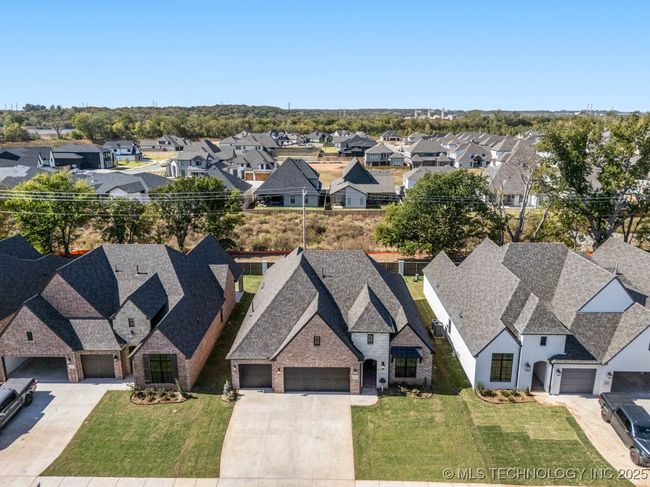 12662 S Irvington Ave, House other with 3 bedrooms, 3 bathrooms and null parking in Bixby OK | Image 47