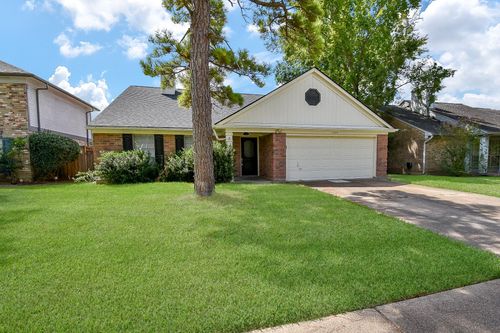 10319 Tablerock Dr, Houston, TX, 77064-4210 | Card Image