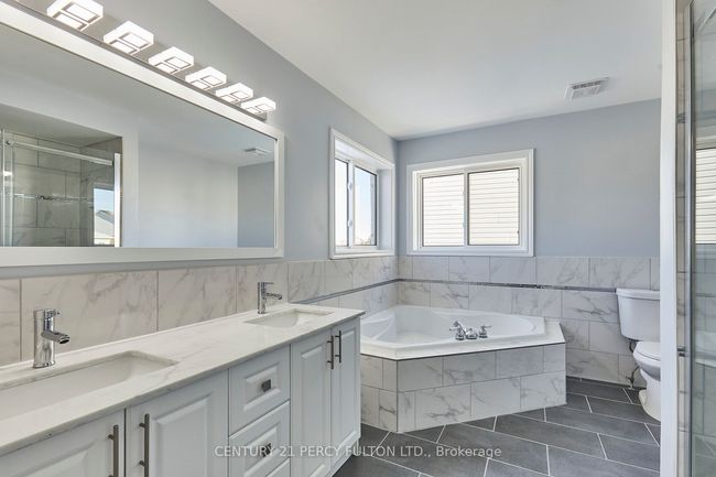 1152 Ashcroft Crt, House other with 4 bedrooms, 3 bathrooms and 4 parking in Oshawa ON | Image 26