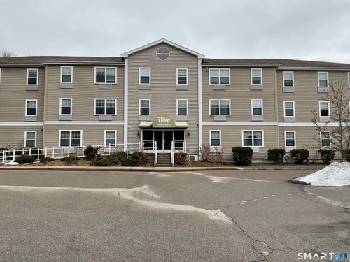 82 Jerome Rd, Uncasville, CT, 06382-2326 | Card Image