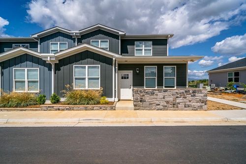 1520 Crownpoint Dr, Rockingham, VA, 22801-8877 | Card Image