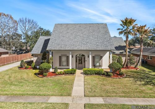 4421 Lake Lawford Ct, Baton Rouge, LA, 70816-4418 | Card Image