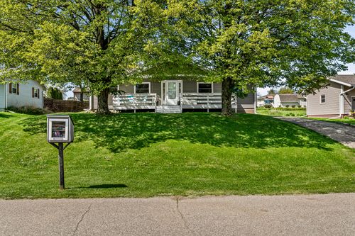 W2768 Schams Ave, La Crosse, WI, 54601-2628 | Card Image