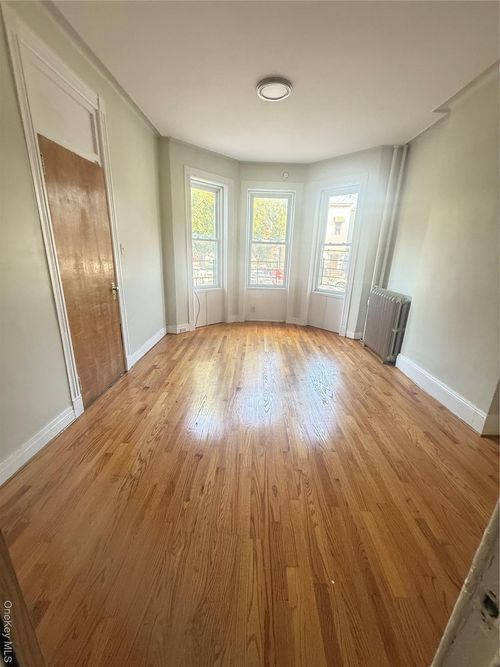 98 Logan St, Brooklyn, NY, 11208-1398 | Card Image