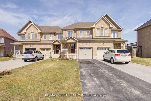 14 Lancaster Crt, Barrie, ON, L4M0G1 | Card Image