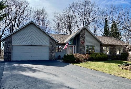 15 Shingle Mill Rd, Irondequoit, NY, 14609-2063 | Card Image