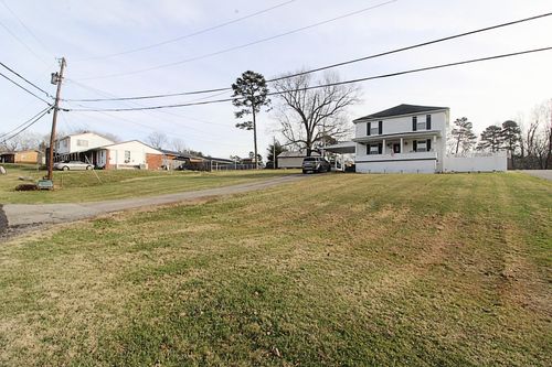 2406 Caroline Rd, Flatwoods, KY, 41139-1281 | Card Image