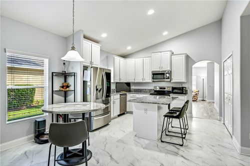 535 Valencia Cir, Vero Beach, FL, 32968-6014 | Card Image