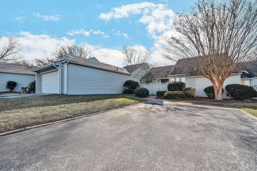 2537 S Clearing Rd, Salem, VA, 24153-7479 | Card Image