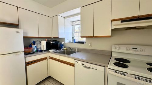apt-65-101 Sylvan Ave, Miller Place, NY, 11764-2449 | Card Image