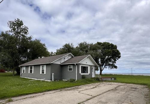 6988 County Road Y, LITTLE RIVER, WI, 54153 | Card Image