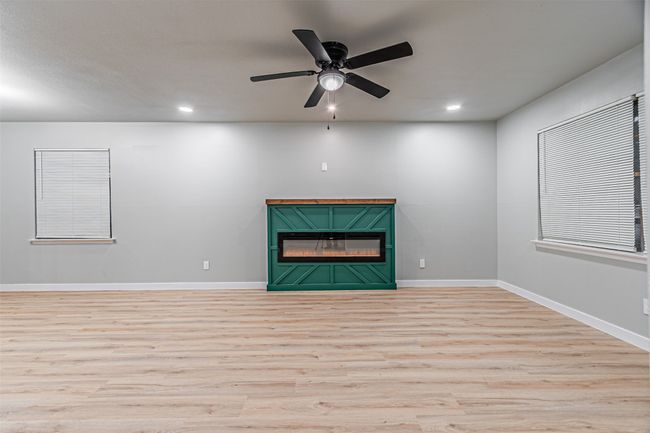 608 Laurel St, House other with 3 bedrooms, 2 bathrooms and null parking in Lancaster TX | Image 8