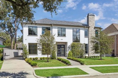 3838 Olympia Drive, House other with 5 bedrooms, 6 bathrooms and null parking in Houston TX | Image 1