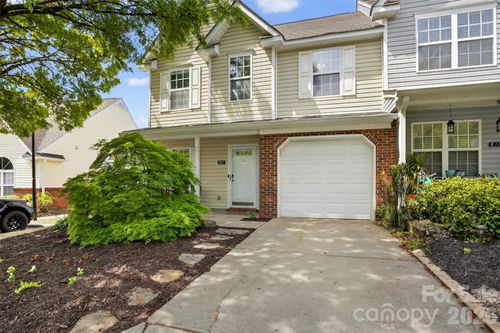 809 Rock Lake Gln, Fort Mill, SC, 29715-6456 | Card Image