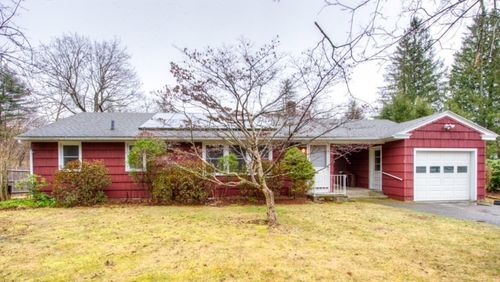 4 Muzzy St, Spencer, MA, 01562-2244 | Card Image