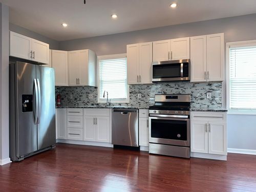 1-220 Lafayette Ave, Lyndhurst, NJ, 07071-1303 | Card Image