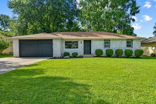 736 E Greenwood St, Springfield, MO, 65807-3764 | Card Image