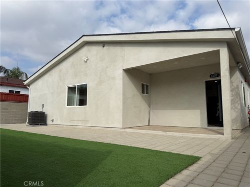 12-7330 Riverton Ave, Sun Valley, CA, 91352-5122 | Card Image