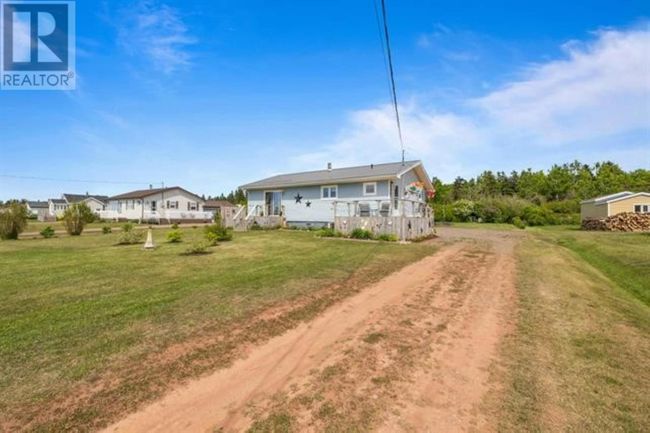 46 Sesame St, House other with 3 bedrooms, 2 bathrooms and null parking in Miminegash PE | Image 4