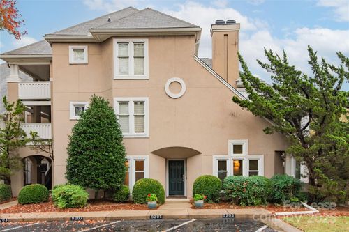 9205 Ravenwing Dr, Charlotte, NC, 28262-2449 | Card Image