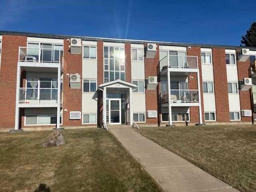 12-512 Mccutcheon Dr Nw, Medicine Hat, AB, T1A6X7 | Card Image