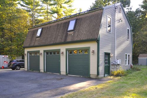 1679 Bedford St, Bridgewater, MA, 02324-3025 | Card Image