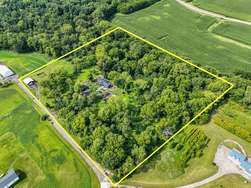 911.5 Melugins Grove Rd, Compton, IL, 61318 | Card Image