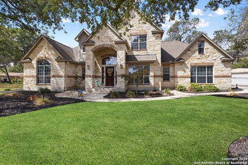 133 Legacy Trce, La Vernia, TX, 78121-5688 | Card Image