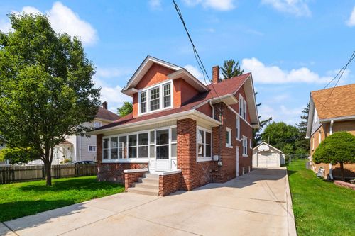 743 Jackson St, Aurora, IL, 60505-5210 | Card Image