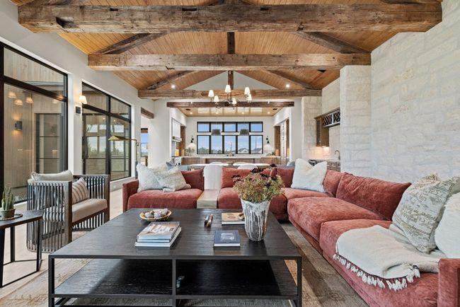 1318 Countryside Bnd, House other with 4 bedrooms, 5 bathrooms and 6 parking in Fredericksburg TX | Image 16