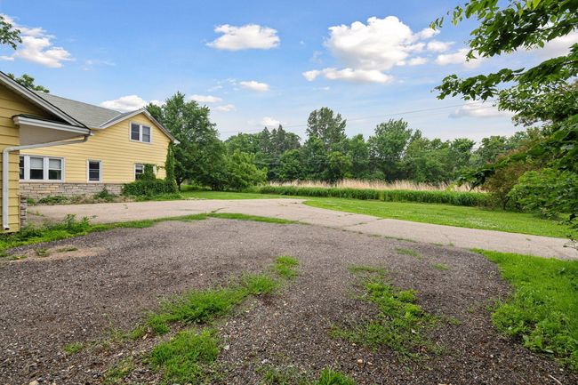 25485 Highway 7, House other with 3 bedrooms, 2 bathrooms and null parking in Shorewood MN | Image 9