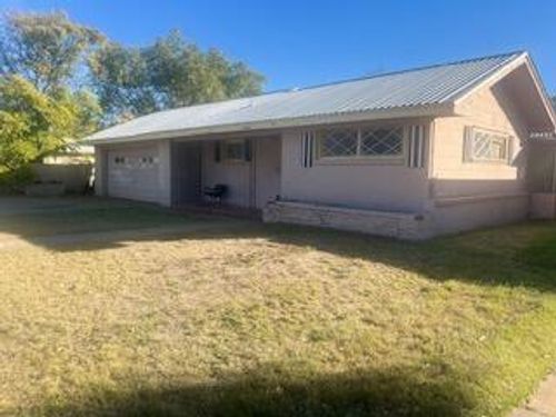 1006 Borger St, Plainview, TX, 79072-6144 | Card Image