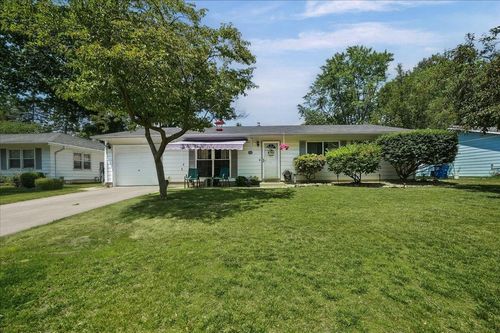 337 Southwood Dr, Michigan City, IN, 46360-6940 | Card Image