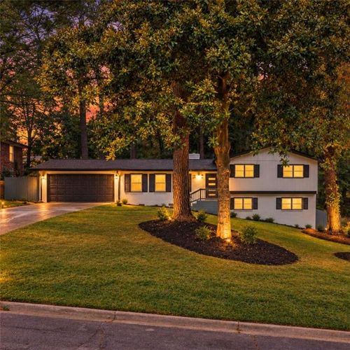 2921 Pine Valley Cir, East Point, GA, 30344-3936 | Card Image